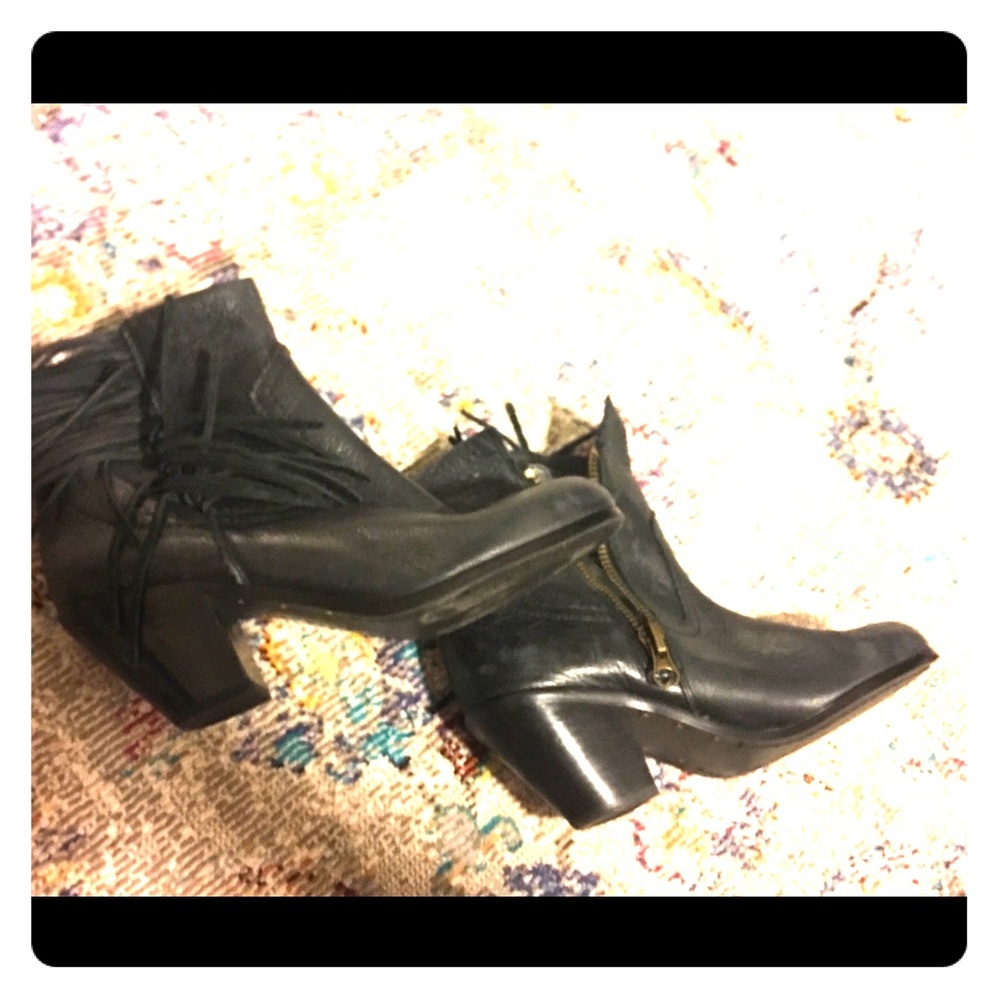 Sam Edelman black leather booties